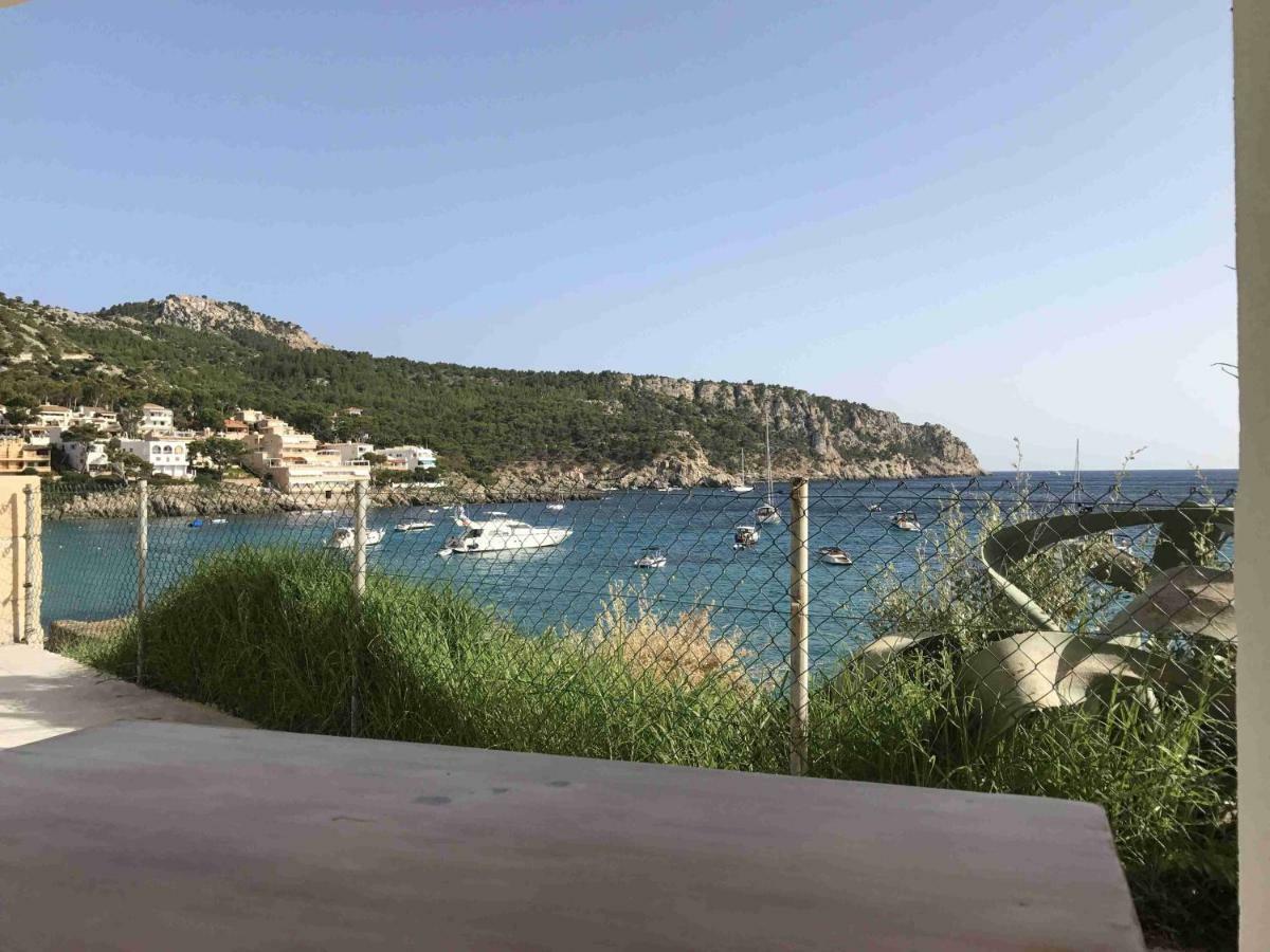 Hebergement Front De Mer Apartment Sant Elm Ngoại thất bức ảnh
