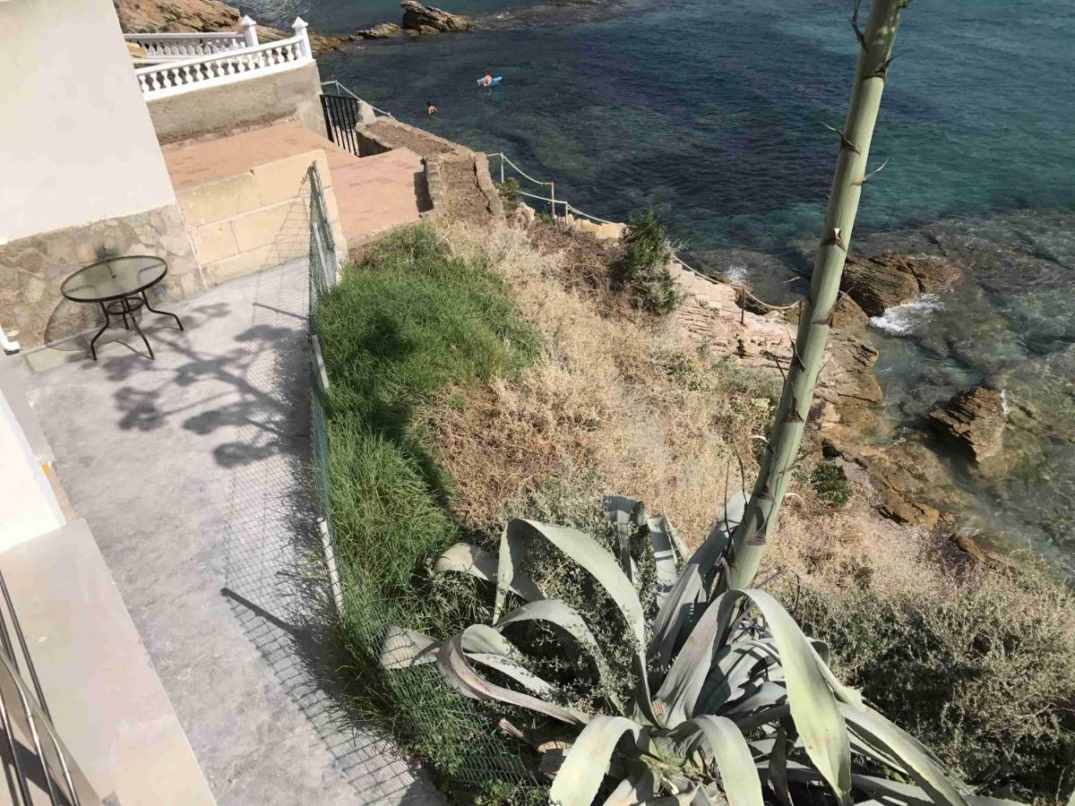 Hebergement Front De Mer Apartment Sant Elm Ngoại thất bức ảnh