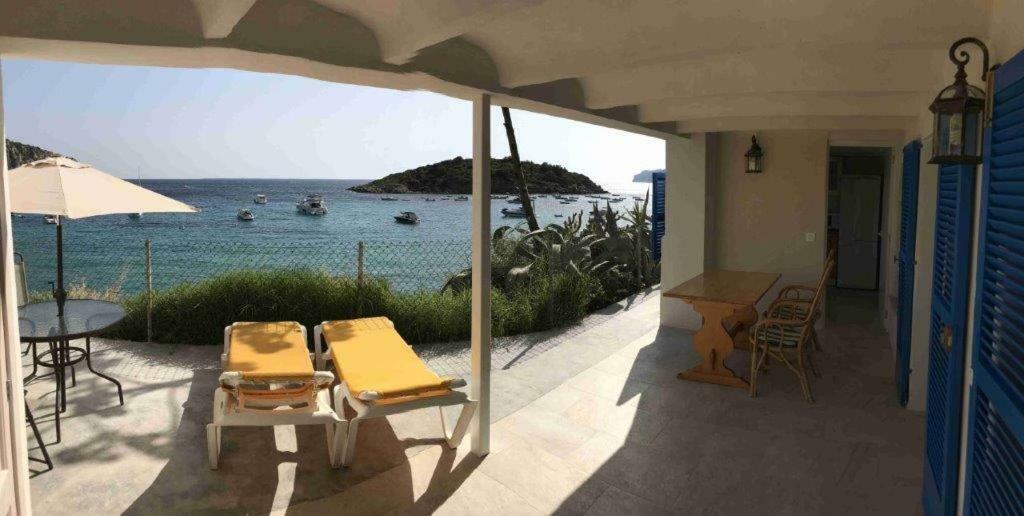 Hebergement Front De Mer Apartment Sant Elm Ngoại thất bức ảnh